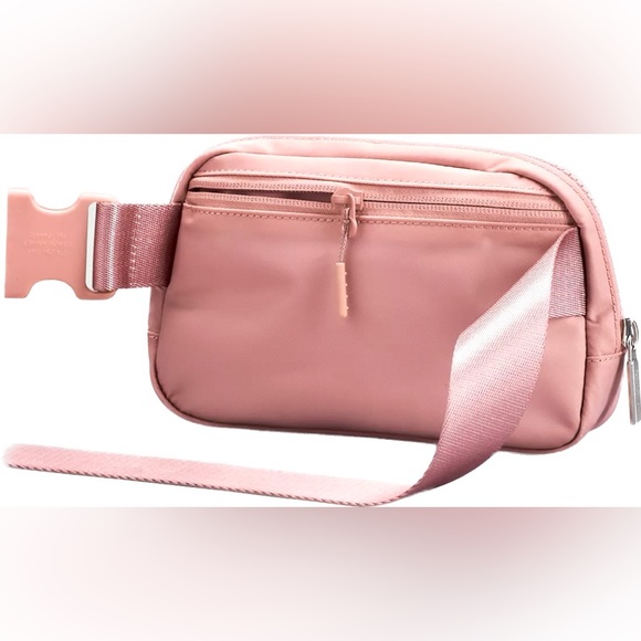 NWT Lululemon Everywhere Belt Bag-Pink Pastel. Key chain not included. - Picture 6 of 7